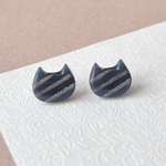 ネコ インディゴブルー ゴールド ストライプ ピアス ステンレス かわいい 猫 ねこ ネイビー 紺【461】