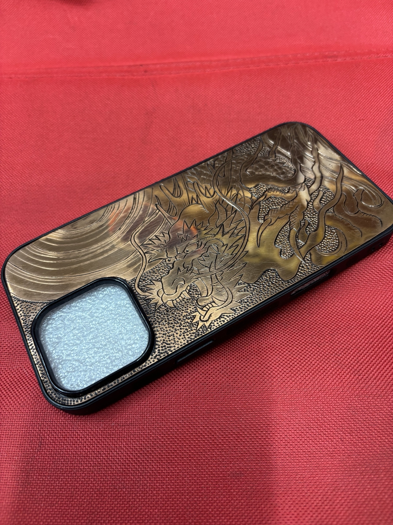 iPhoneケース　iPhone16ProMax エングレービング施工品　彫金