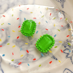 ネオンカラーのピアス　グリーン(スクエア)