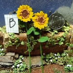 ミニチュアの花「ひまわりの小枝2本セットＢ」