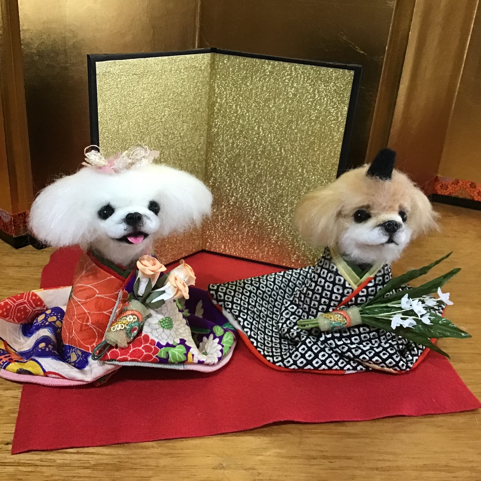 古布を纏ったペキニーズ雛