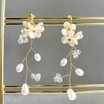 耳が痛くなりにくいパール花ノンホールピアス（イヤリング）/ロング/ピアス選択可能/ゴールド