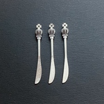 NO-1835  ナイフのチャーム