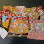 ※ka-nonさまご予約品※メルちゃんの着物と被布のセット*黄土色に菊の花