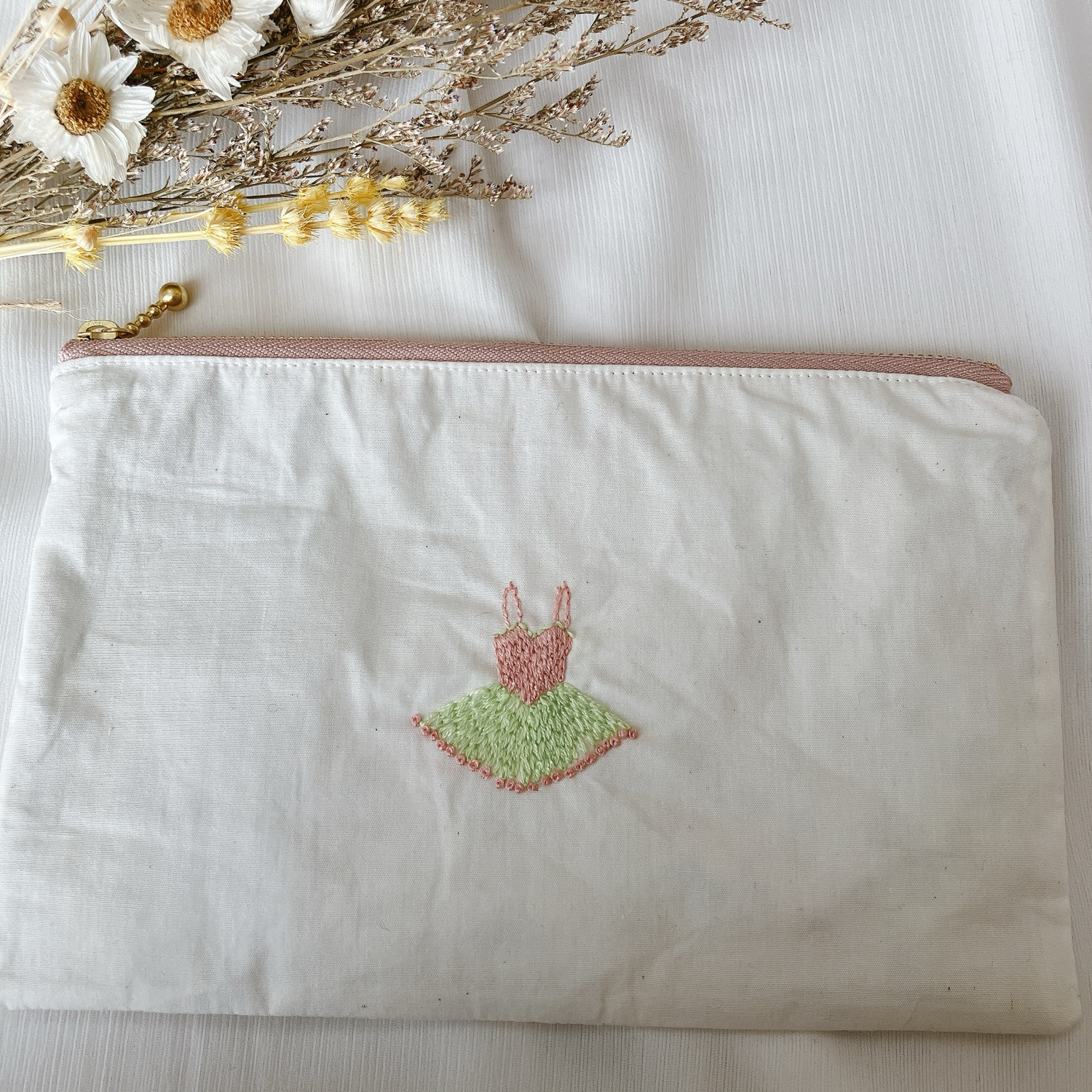 刺繍ポーチ（ミモザの花束） - R1103R'S GALLERY | minne 国内