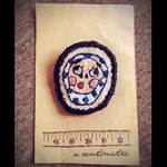 ひょっとこ❁﻿刺繍ブローチ