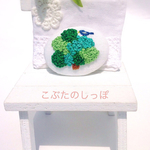 青い鳥と大きな木  刺繍ブローチ