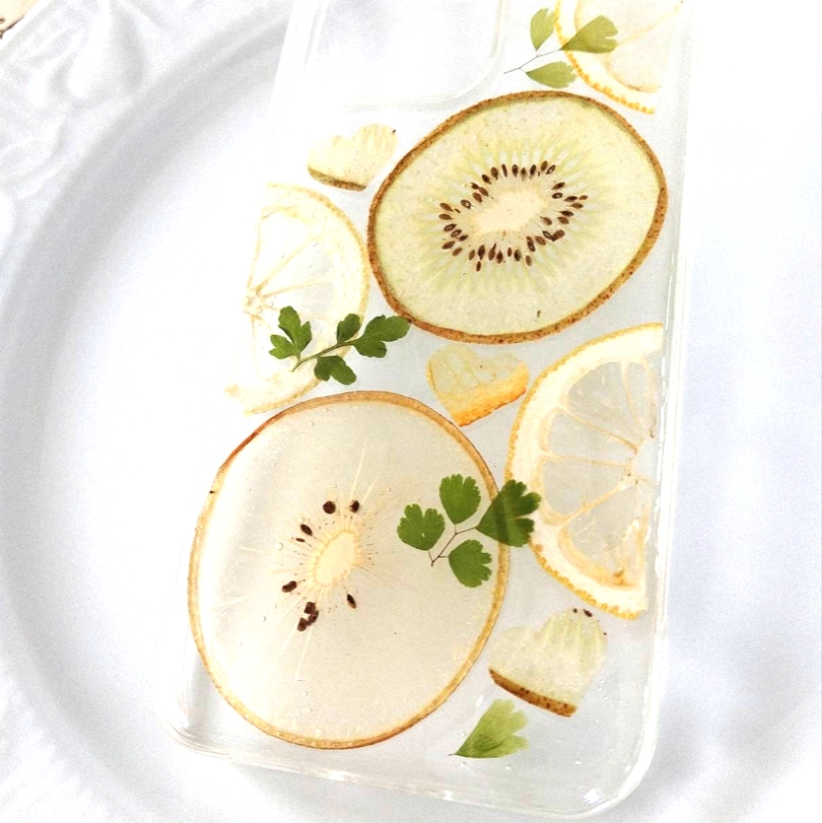 ハンドメイド 《再販》 苺とレモンのフルーツヘアピン