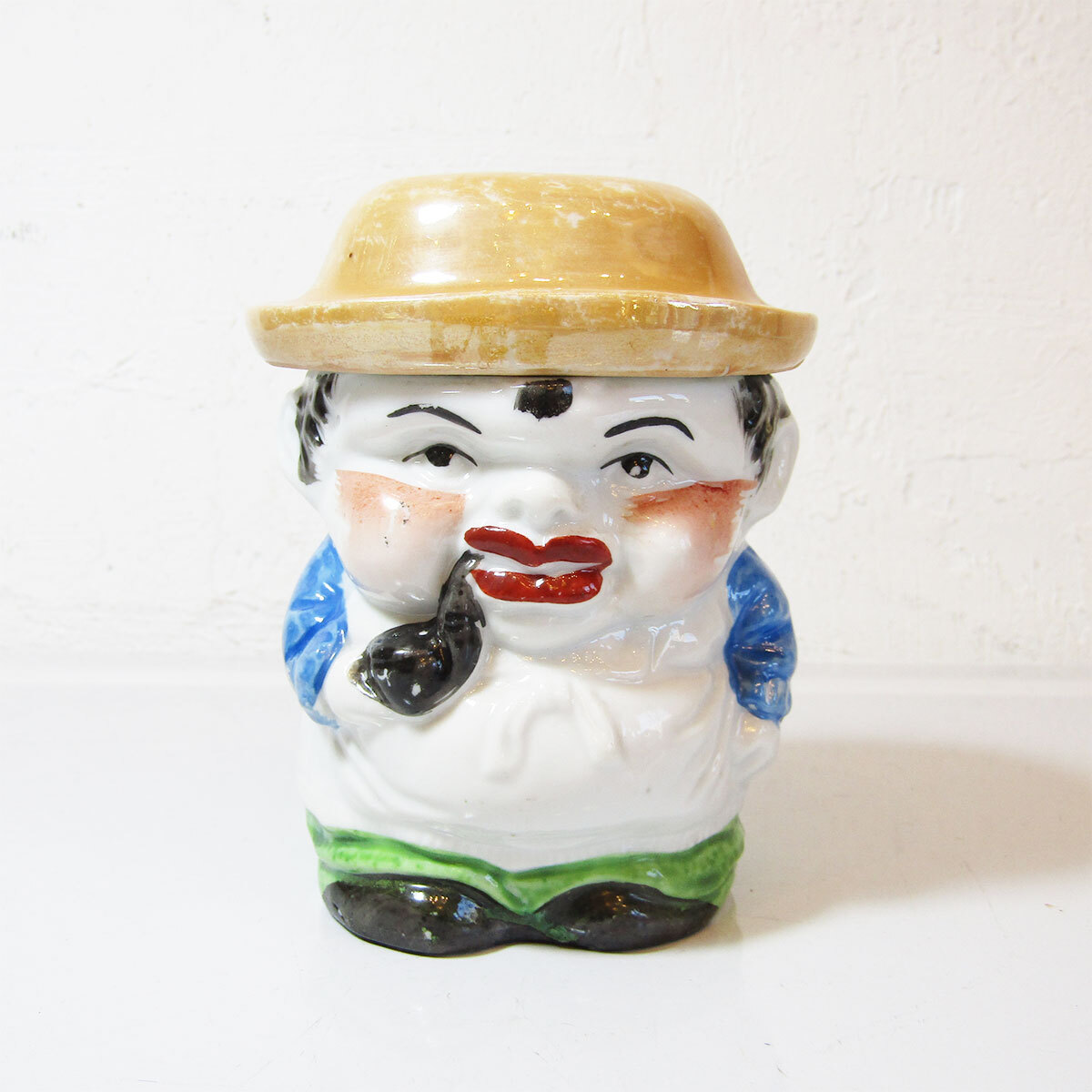Vintage hand painted pottery tabacco jar ②