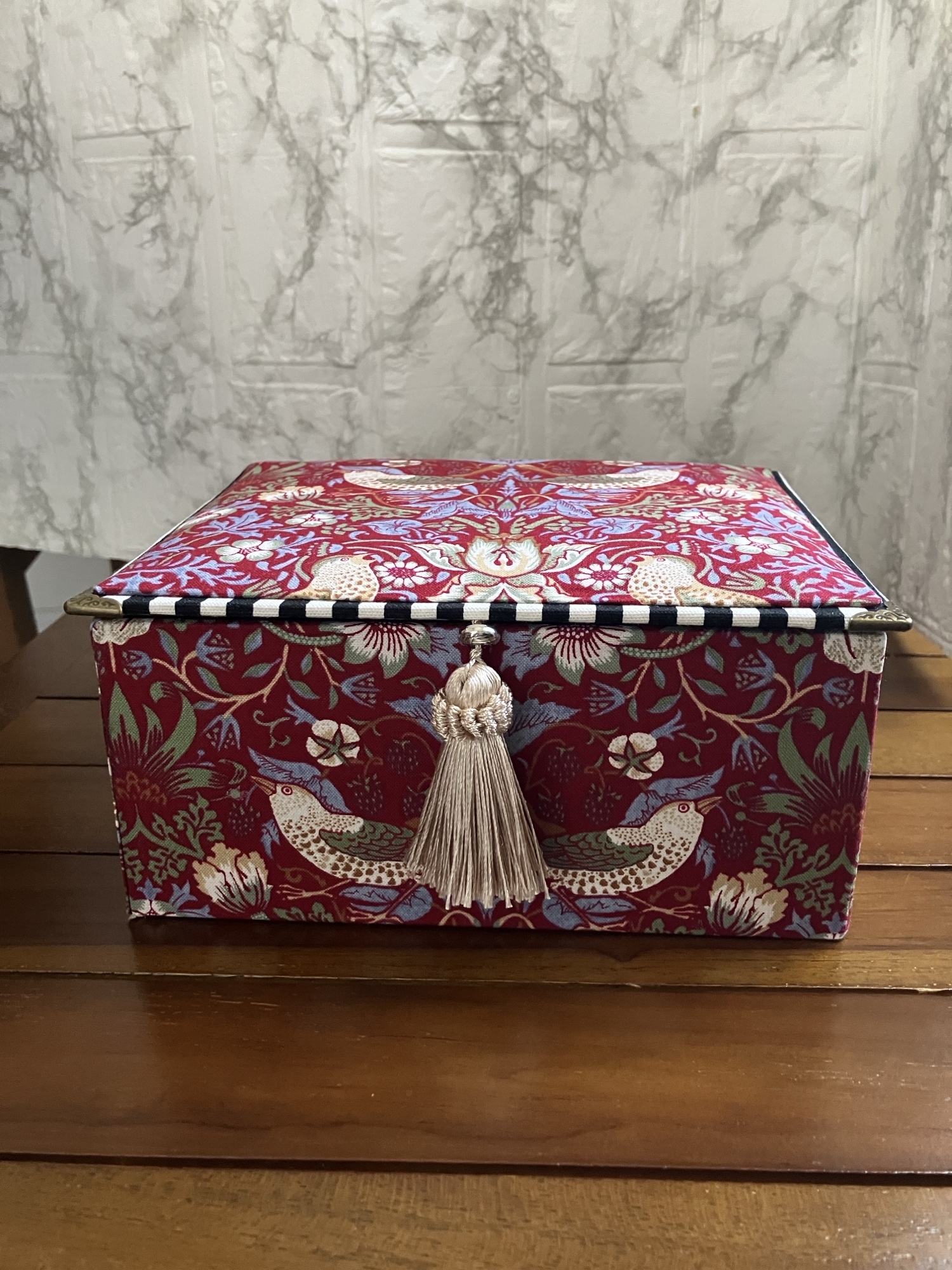 アクセサリーボックス　アクセサリーケース　ウィリアムモリス Amazon｜ジュエリーボックス William Morris ウィリアムモリス
