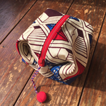 [春夏SALE]アフリカ布のBIGキャラメルポーチ 正方形(L) Red/Navy/Brown幾何学模様ジオメトリックプリント/トライバル柄パーニュ/キテンゲ/バティック