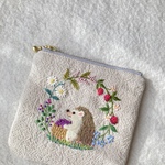 【再販×4】コットンリネンと刺繍のハリネズミのポーチ