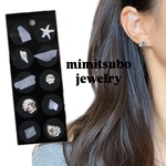 耳ツボジュエリー💎10粒チタン粒　貼るピアス　耳つぼjewelry 原宿　ニコちゃん