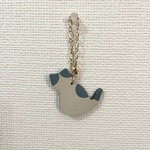 ブルーハチワレ猫の本革バッグチャーム