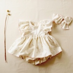 newちゅーりっぷ柄のフェアリーロンパース/お名入れ/スタイ/ワンピース仕様   Baby　70/80/90  御出産祝い  刺繍