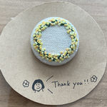 刺繍 くるみボタン ヘアゴムorブローチ ミモザ