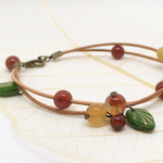 赤いカーネリアンの木の実ブレスレット