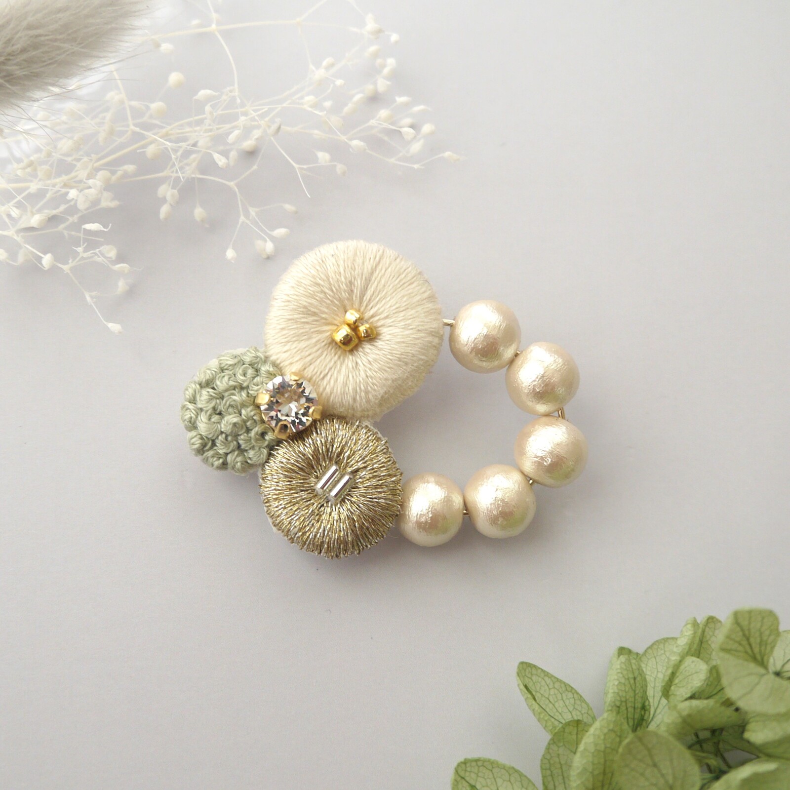 お出掛けフォーマルにmaruu0026pearl 刺繍ブローチ 刺繍ブローチ  (br-026) 13色 | _accessory powered by BASE