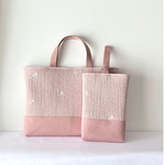 【期間限定15%引き3/7(金)にて終了】単品でもOK👍🏻リボンの刺繍が可愛いレッスンバッグ(ポケット付き)&上ばき入れ