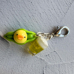 ミニチュア枝豆🫛からひょっこりヒヨコ🐣グラスビール付きチャーム