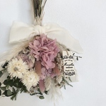 ピンクの紫陽花とヘリクリサムのブーケ𓂃 春　スワッグ　プレゼント　花束　