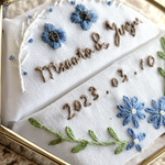 【名前・日付無料】花の色変更可能＊手刺繍のリングピロー(something Blue)