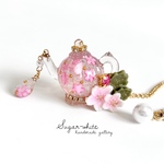🫖🌸 Tea time 〜 てのひらお茶会 《 桜の舞い 》 ✵  3D ティーポット  ネックレス ペンダント  レジン ガラスカレット