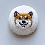 38㎜刺繍くるみボタンブローチ❀柴犬　shiba❀