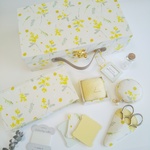 トランク型お裁縫箱とお裁縫道具のセット（ カルトナージュ、春を待つミモザブーケ）