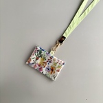 ボタニカルフラワーのネームストラップ