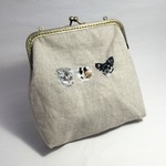 arahoshi828様オーダー品☆猫とチワワの手刺繍で通帳も入るがま口ポーチ