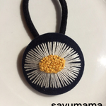 再販☆刺繍☆くるみボタンのヘアゴム