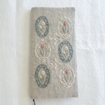Y様専用 刺繍手帳カバー GirlyFrame weeks用サイズ＋くるみボタンの手帳バンド