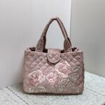 バラのお出かけバッグ　パッチワーク