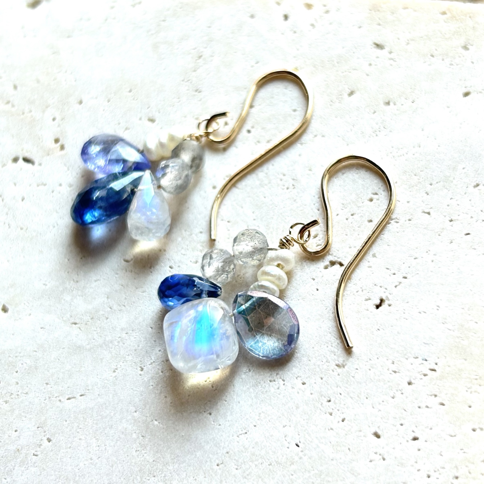 レインボームーンストーン - ピアスの人気通販 | minne byGMO