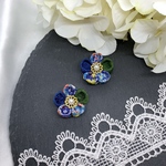 つまみ細工　イヤリング　ピアス