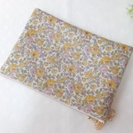 ★★LIBERTY　Felicite　2010ES　13Y　ミモザ　ビニコの中布・仕切りの内ファスナーポケット・キーチェーン付き　A5サイズ