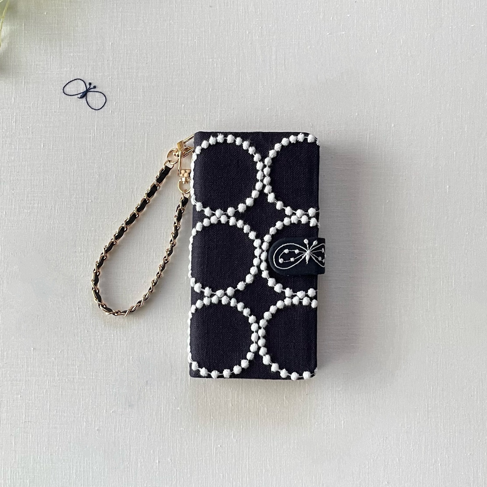 ミナペルホネン タンバリン iPhone ケース - hana.hana | minne byGMO