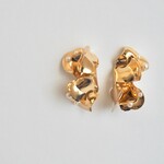 Camellia Pearl　ブライダル　結婚式　ウェディング　お花　フラワー　ゴールド　大ぶり　パール　アクセサリー　イヤリング　ピアス　フラワーイヤリング　フラワーピアス　