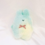 メロンクリームソーダカラーなうさぎ宇宙人くんのぬいぐるみ