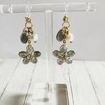 きらきらフラワーのBGRレジンピアス•イヤリング