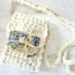 【送料無料♪】手編みのポシェット・:*+.  ホワイトxインド刺繍リボン