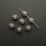 NO-1845  クロスのビーズ