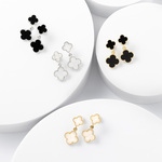 クローバー 2連【10mm×15mm】ピアス / イヤリング ホワイト ブラック ゴールド シルバー フラワー