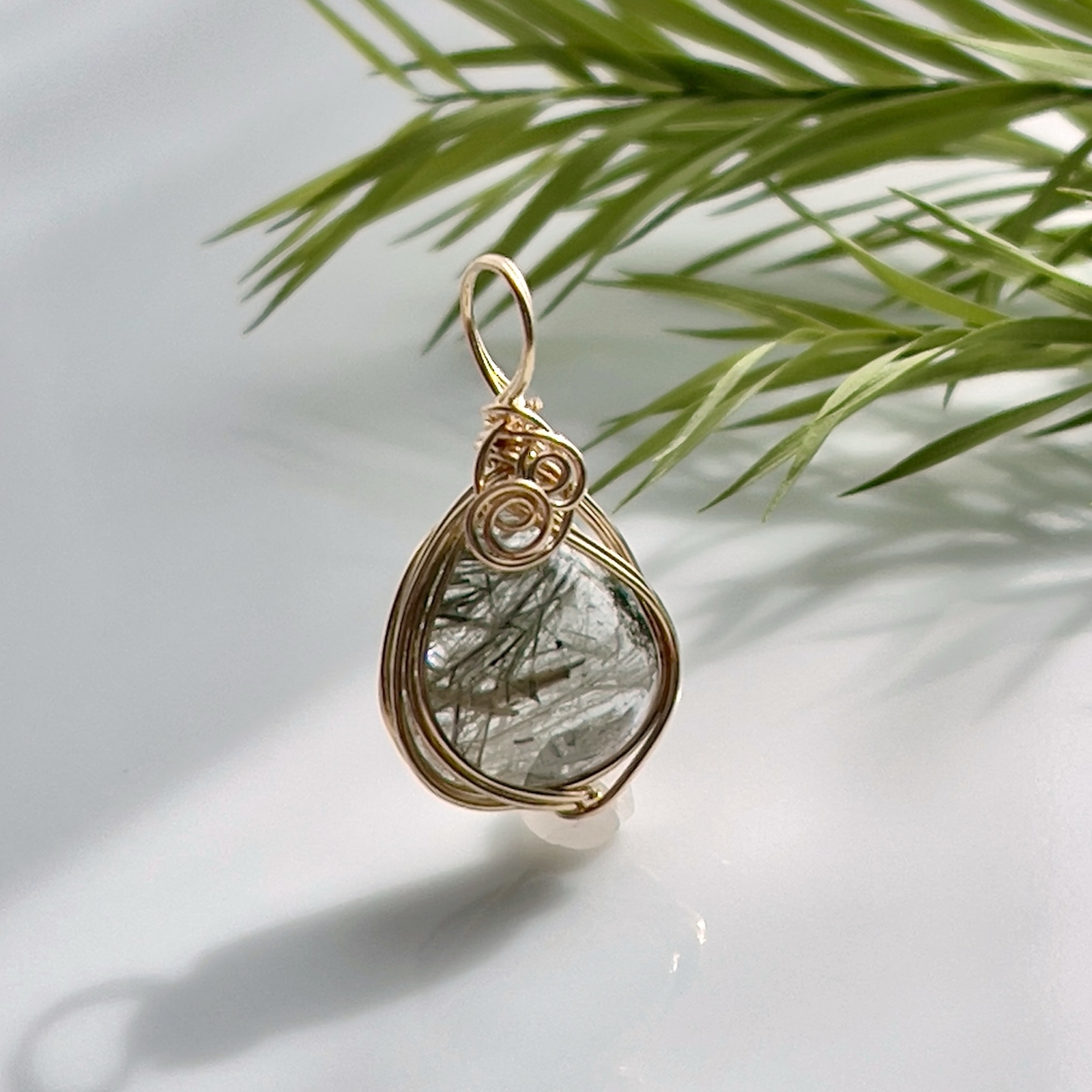 ガネッシュヒマール産水晶ネックレス 浄化アイテム付き ガネッシュヒマール産水晶ネックレス 浄化アイテム付き