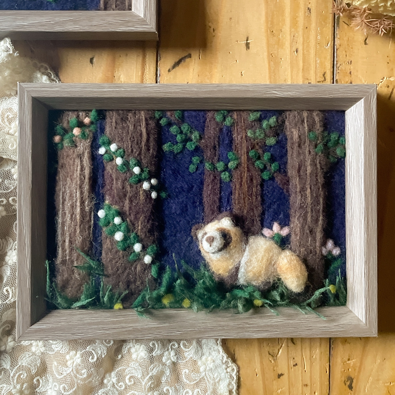 【BOXフレーム付き】羊毛絵画『たんぽぽ揺れる春の訪れ』ハンドメイド　羊毛刺繍 BOXフレーム付き】羊毛絵画『たんぽぽ揺れる春の訪れ