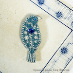 ＊ビジュー煌めく＊文鳥さんブローチ 青＊ミナペルホネンの刺繍生地とスワロフスキー＊