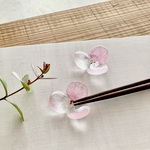 ガラスの箸置き／水の花・桃色&若草色
