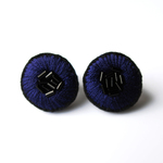 ＜Stella～遊び好きの星～＞刺繍イヤリング◎クラシックカラー◎ネイビー×ブラック/紺×黒