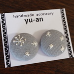 ナチュラル刺繍まるイヤリング*ピアス*雪の結晶